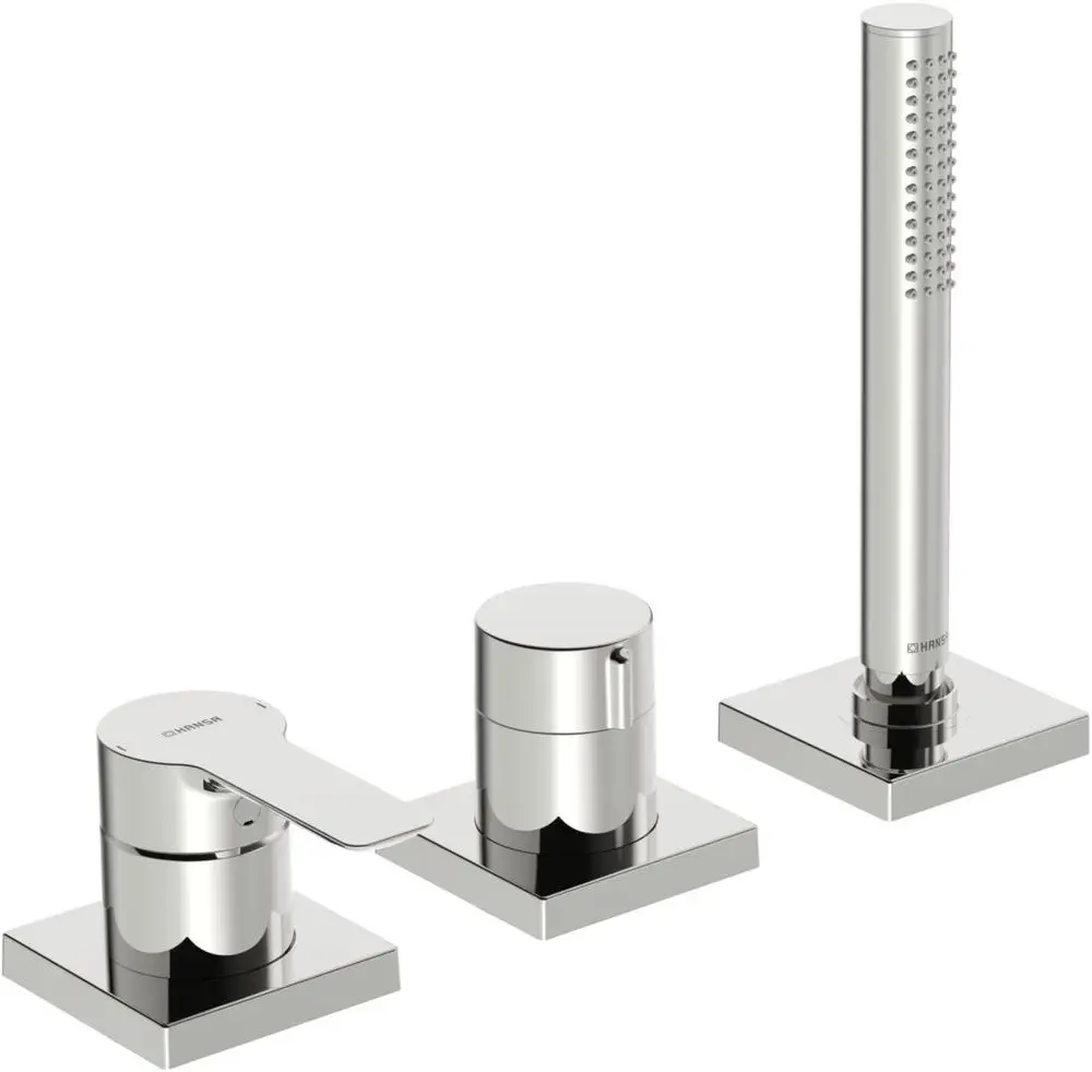 Fertigmontageset für Wanne und Brause mit einem hebelbetriebenen Mischsystem und zwei Steuerungsgriffen, in Chrom-Optik, produziert von HANSA.